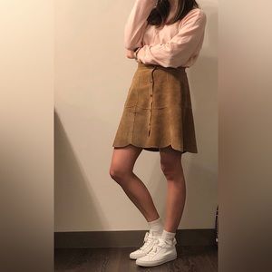 100% leather suede skirt with scallop edge